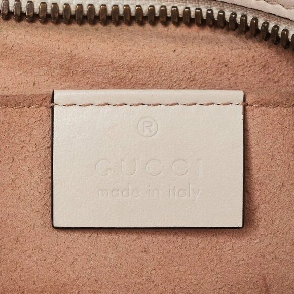 Gucci White Quilted Leather Marmont Small Camera Bag - Picture 8 of 12